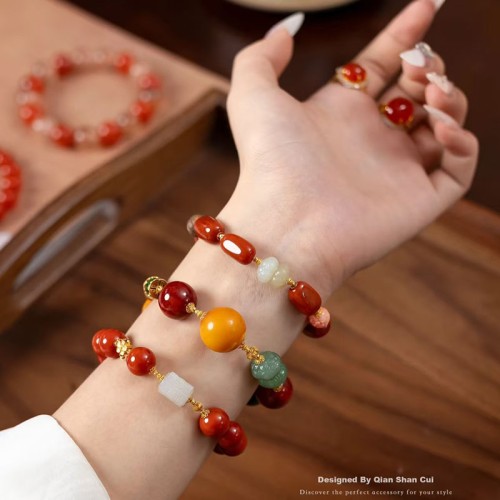 3-D glow pigments that help lips appear wider and fuller