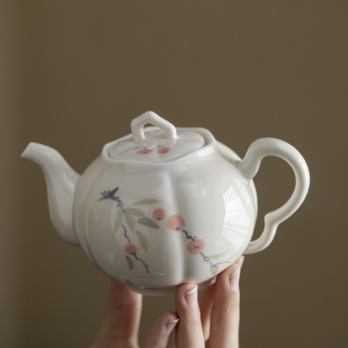 Handcrafted the Glaze Series of good fortune nangua  Pearl Teapot Dehua porcelain Collection  