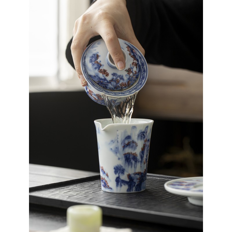 Handcrafted blue-and-white landscape gaiwan  Dehua porcelain Collection 