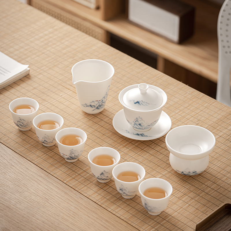 Bai Ru's hand-drawn depiction of distant mountains  a symbol of good fortune gaiwan set porcelain Collection   