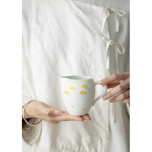 Hand-painted Snow White Glaze Beauty Queen Cup Dehua porcelain Collection  